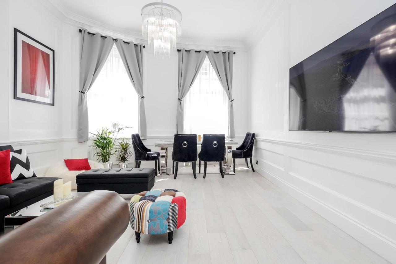 Oxford Street 2 Bed Apartment London Bagian luar foto