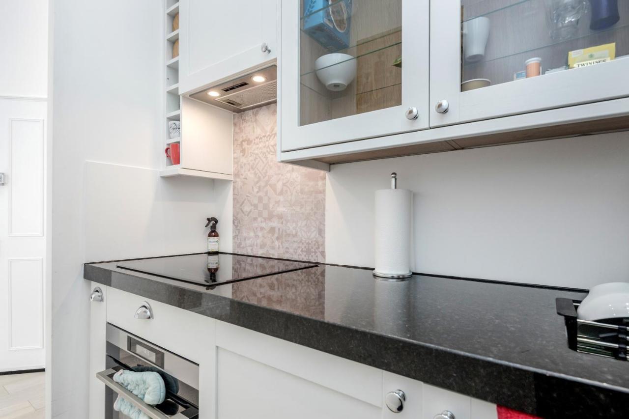 Oxford Street 2 Bed Apartment London Bagian luar foto