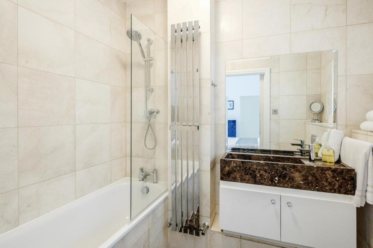 Oxford Street 2 Bed Apartment London Bagian luar foto