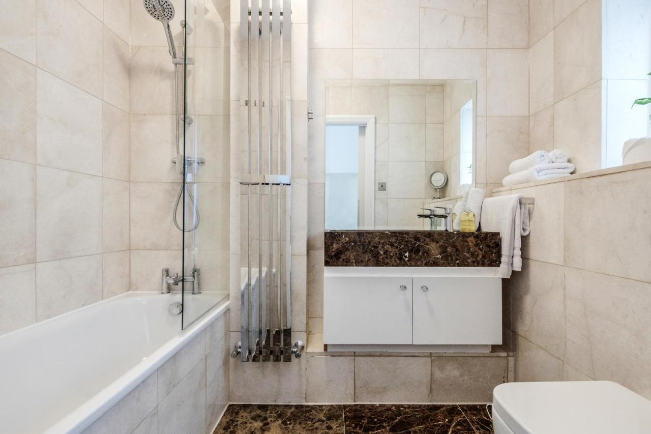 Oxford Street 2 Bed Apartment London Bagian luar foto